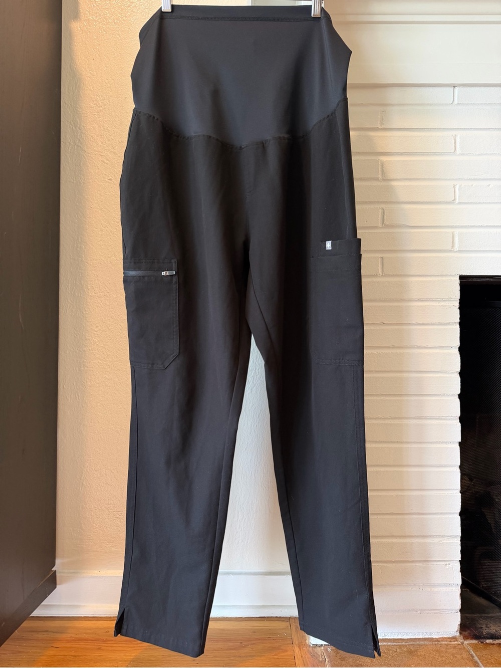 FIGS Maternity Scrub Pants Size Large Black Technical Collection